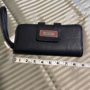Kenneth Cole Reaction Black Wristlet
